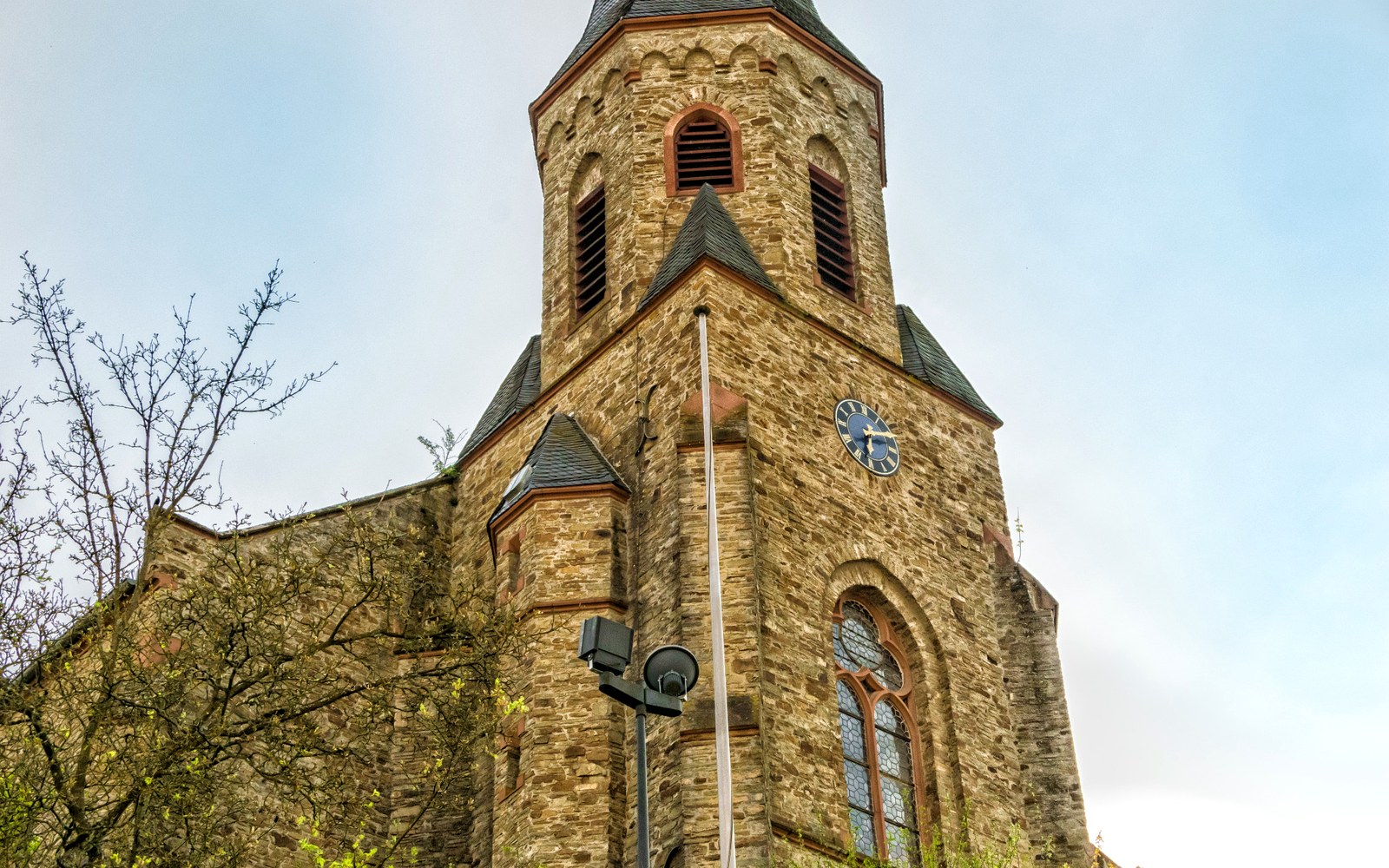 Kirche und Kapellen in Kransberg