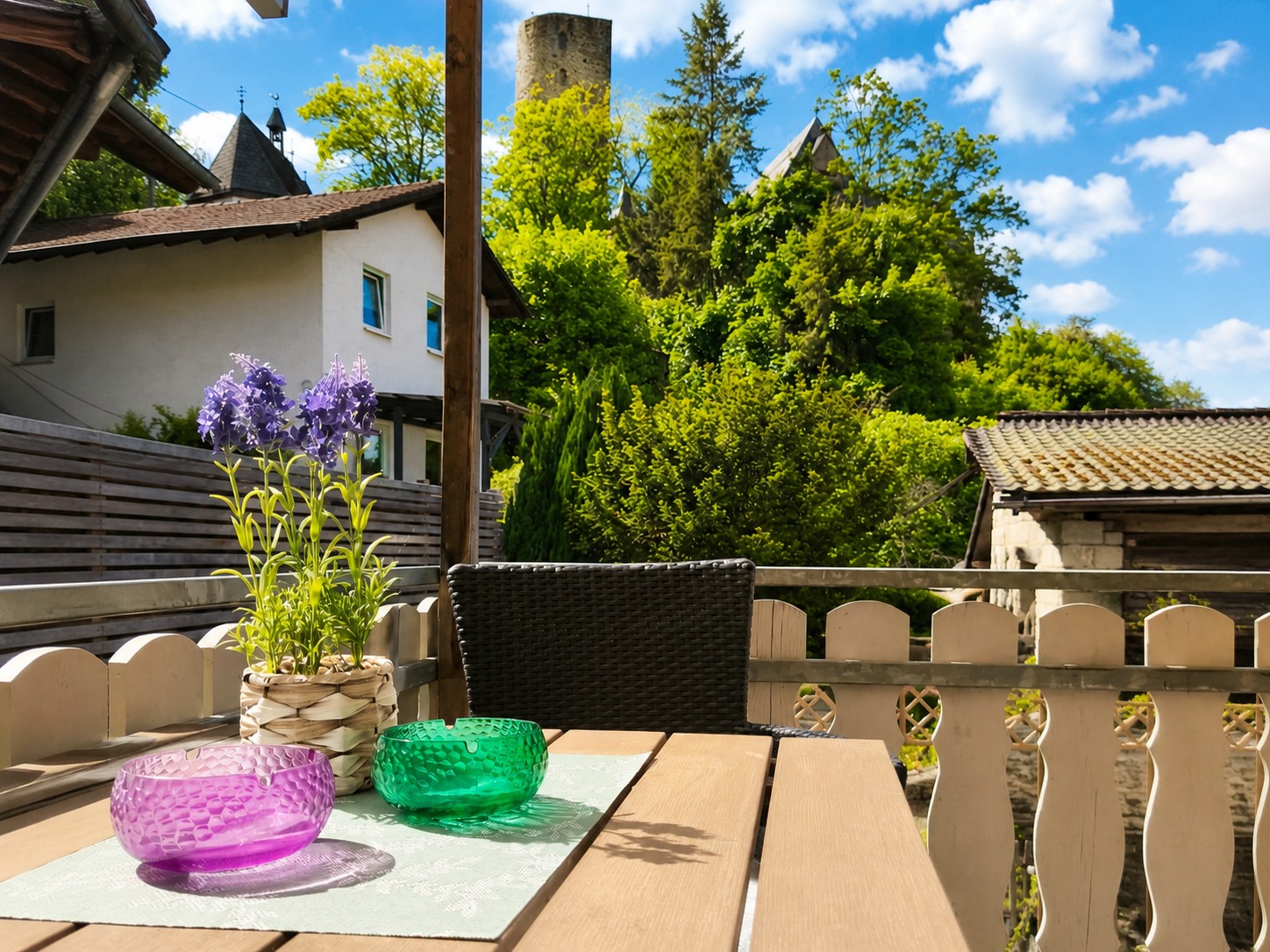 Balkon mit Schlossblick am Ferienhaus Zum Burgfried