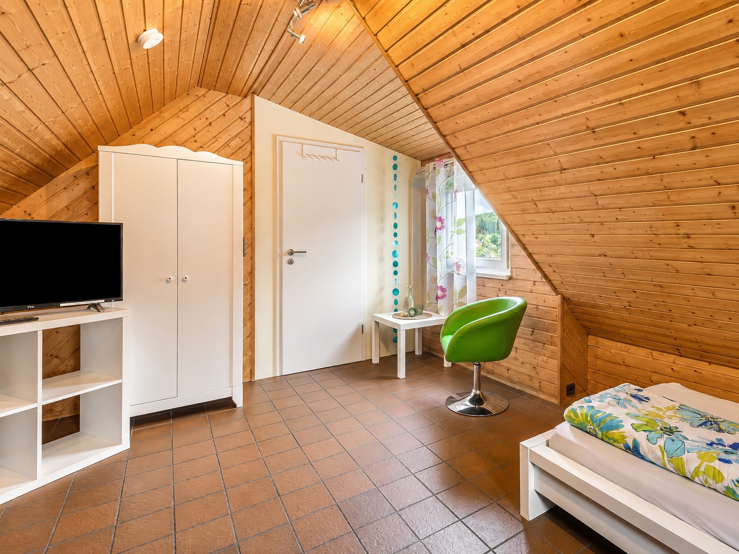 Ferienhaus „Zum Burgfried“ – Zimmer Lübeck, Ansicht 2